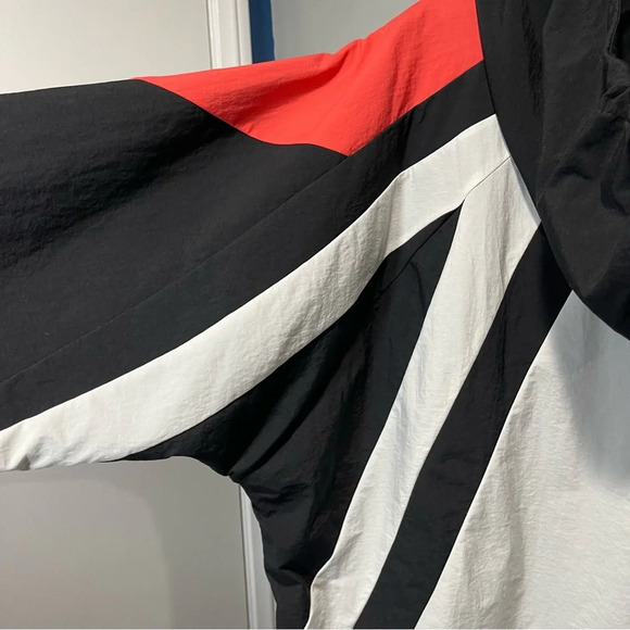 Adidas original EQT 18 Size Medium  wing Breaker . - Picture 11 of 16